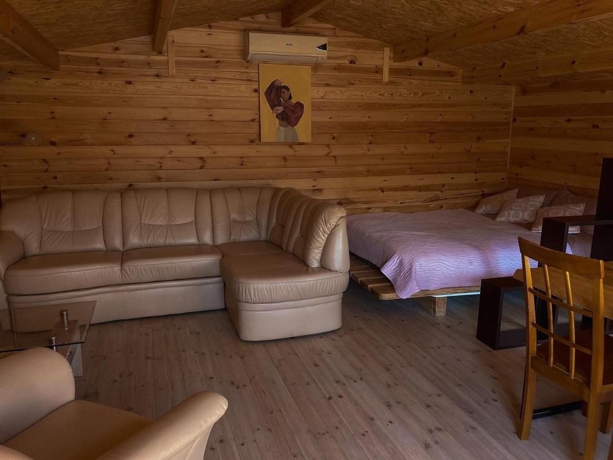 Affittacamere Starp Debesim Un Zemi Krāslava Esterno foto